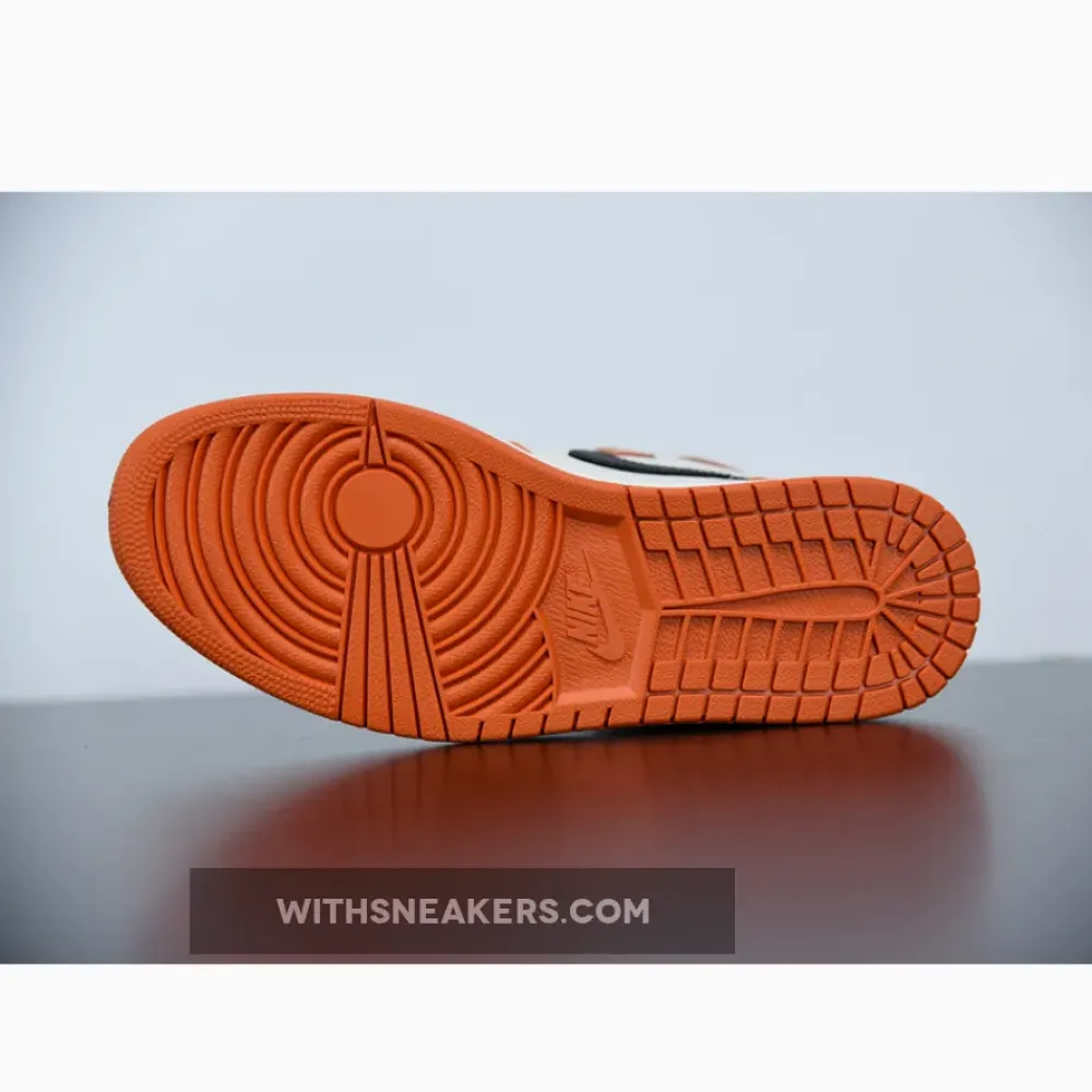 Air Jordan 1 Retro High OG Reverse Shattered Backboard Starfish Black Sail. 555088-113