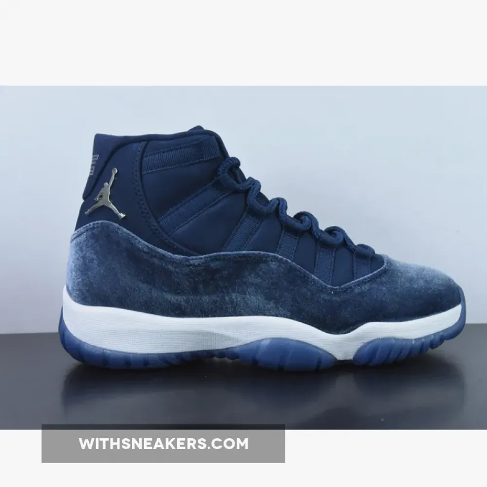 Air Jordan 11 Midnight Navy/Metallic Silver-White AR0715-441