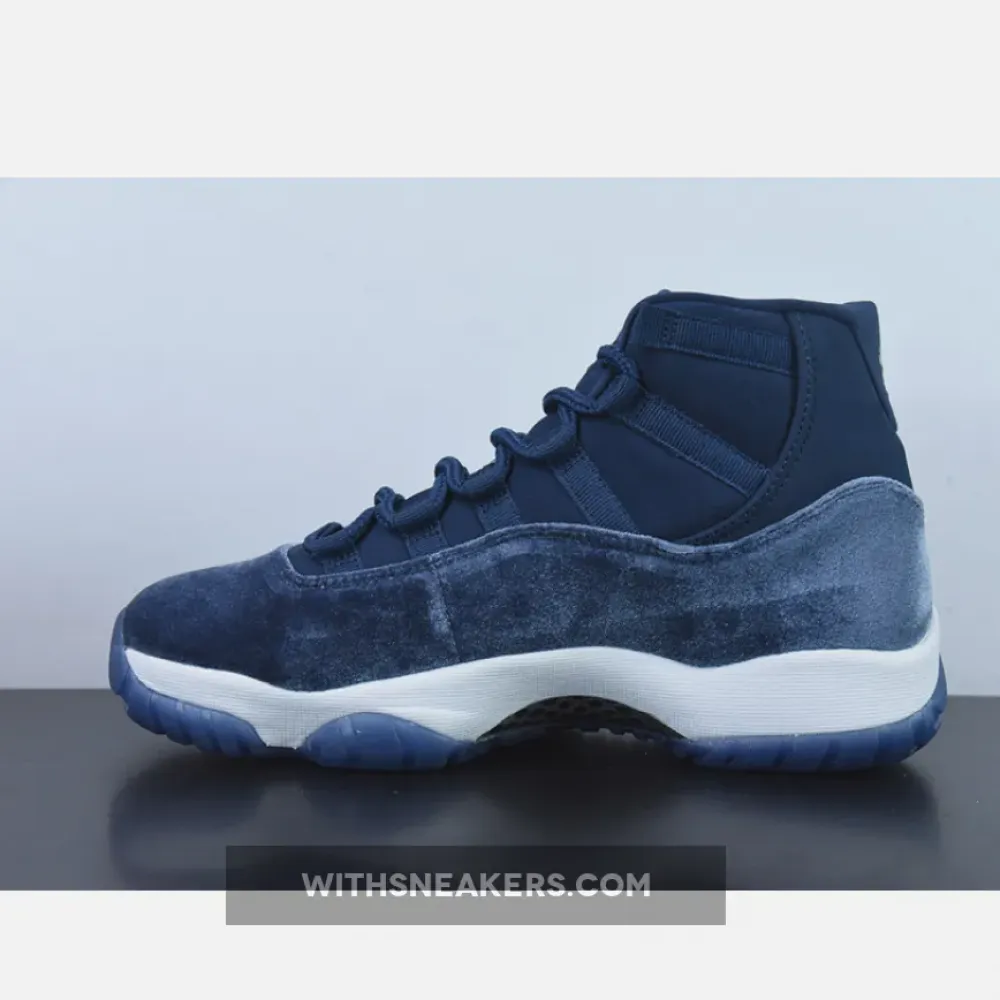 Air Jordan 11 Midnight Navy/Metallic Silver-White AR0715-441