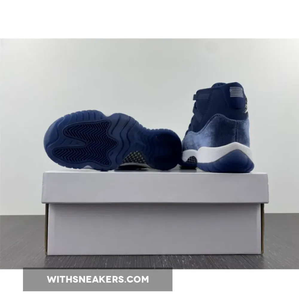 Air Jordan 11 Midnight Navy/Metallic Silver-White AR0715-441