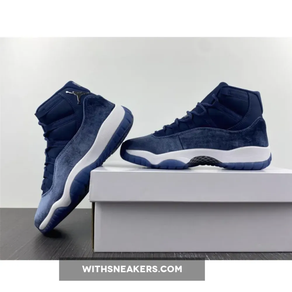 Air Jordan 11 Midnight Navy/Metallic Silver-White AR0715-441