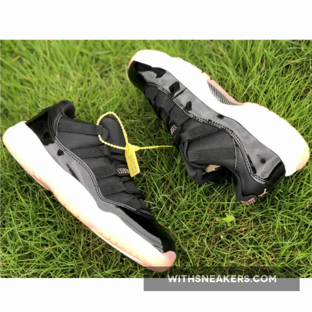 Air Jordan 11 Low GS Black/Bleached Coral/White 580521-013