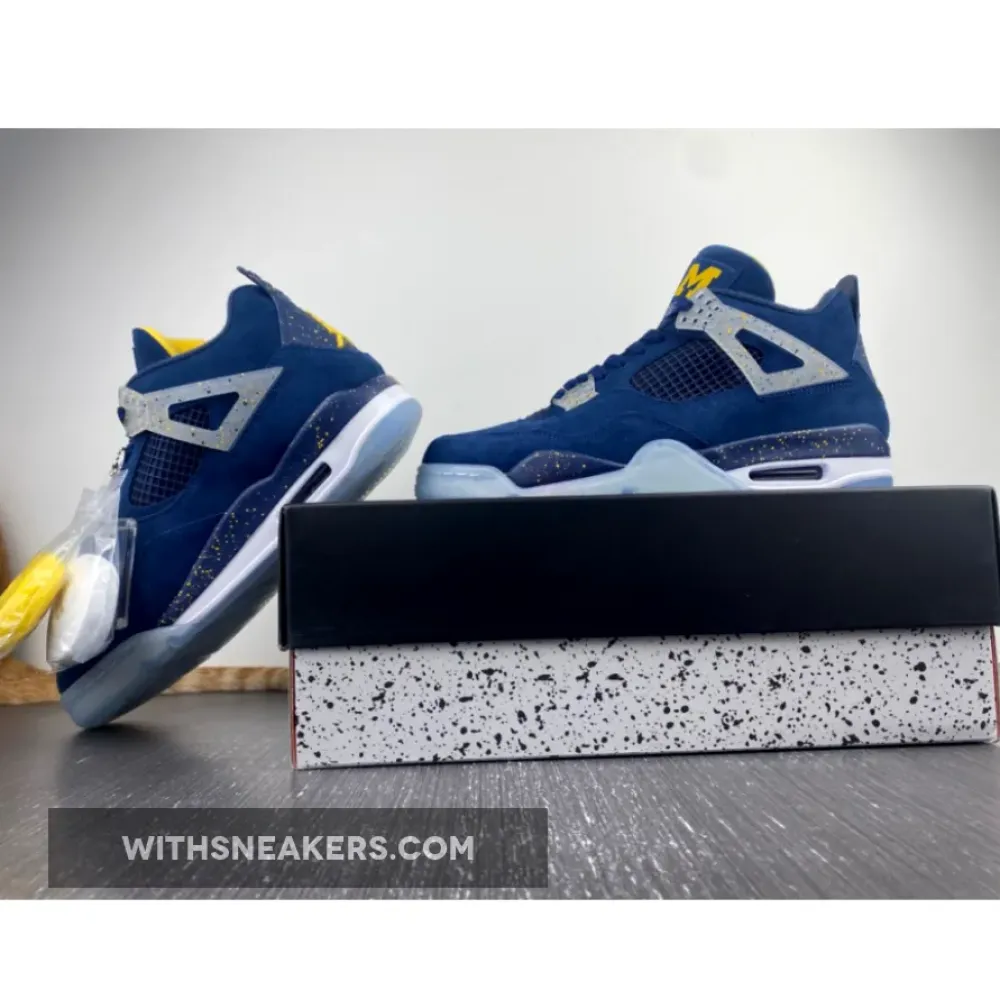 Air Jordan 4 Retro 'Michigan Wolverines' PE