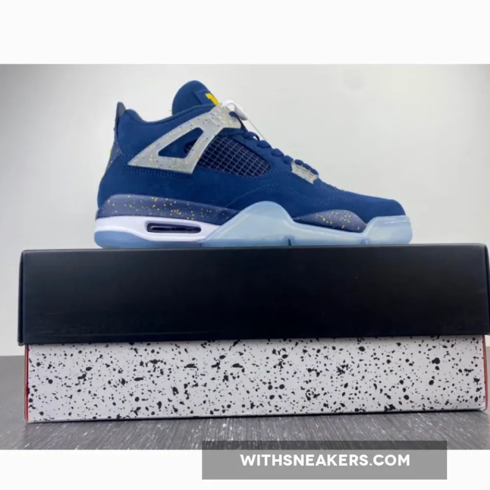 Air Jordan 4 Retro 'Michigan Wolverines' PE