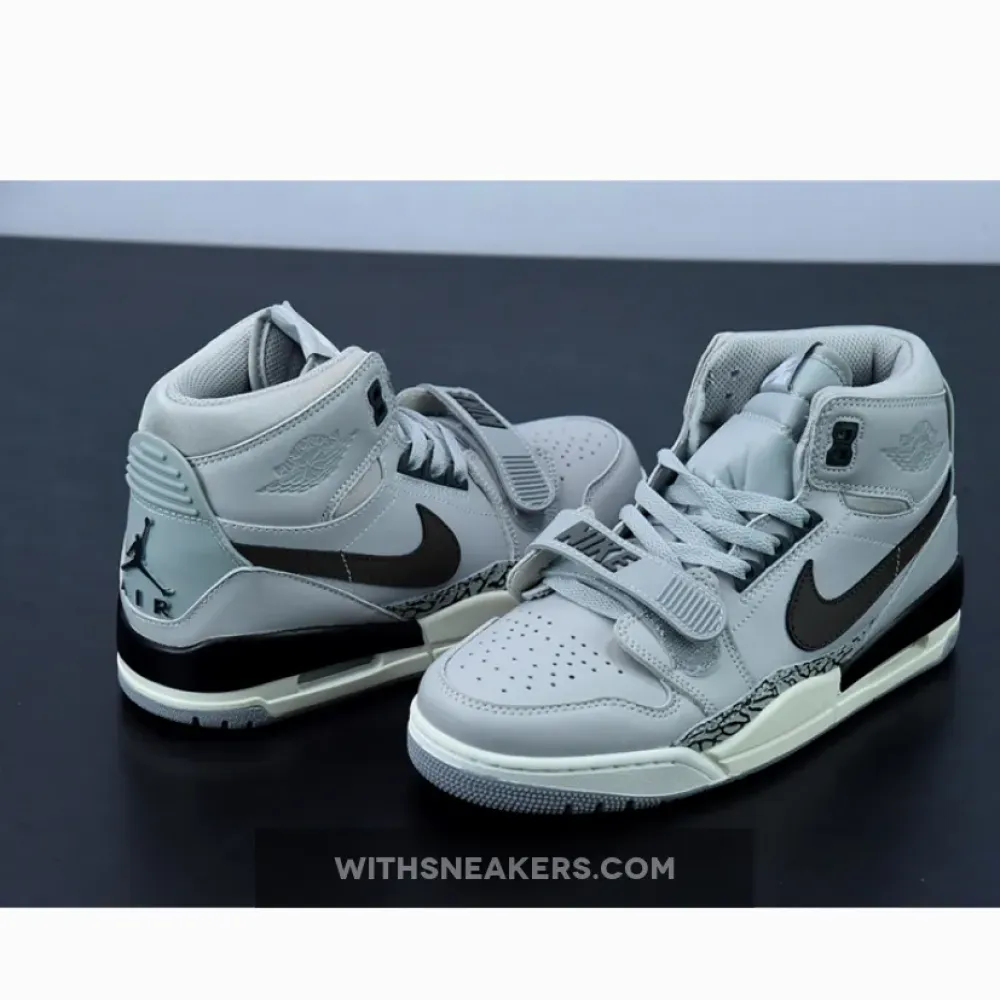 Nike Air Jordan Legacy 312 Wolf Grey/Light Graphite-Sail AV3922-002