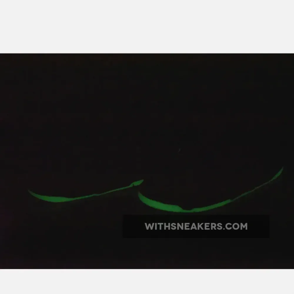 Air Jordan 4 Retro 'Kaws X' Cool Grey/White 930155-003