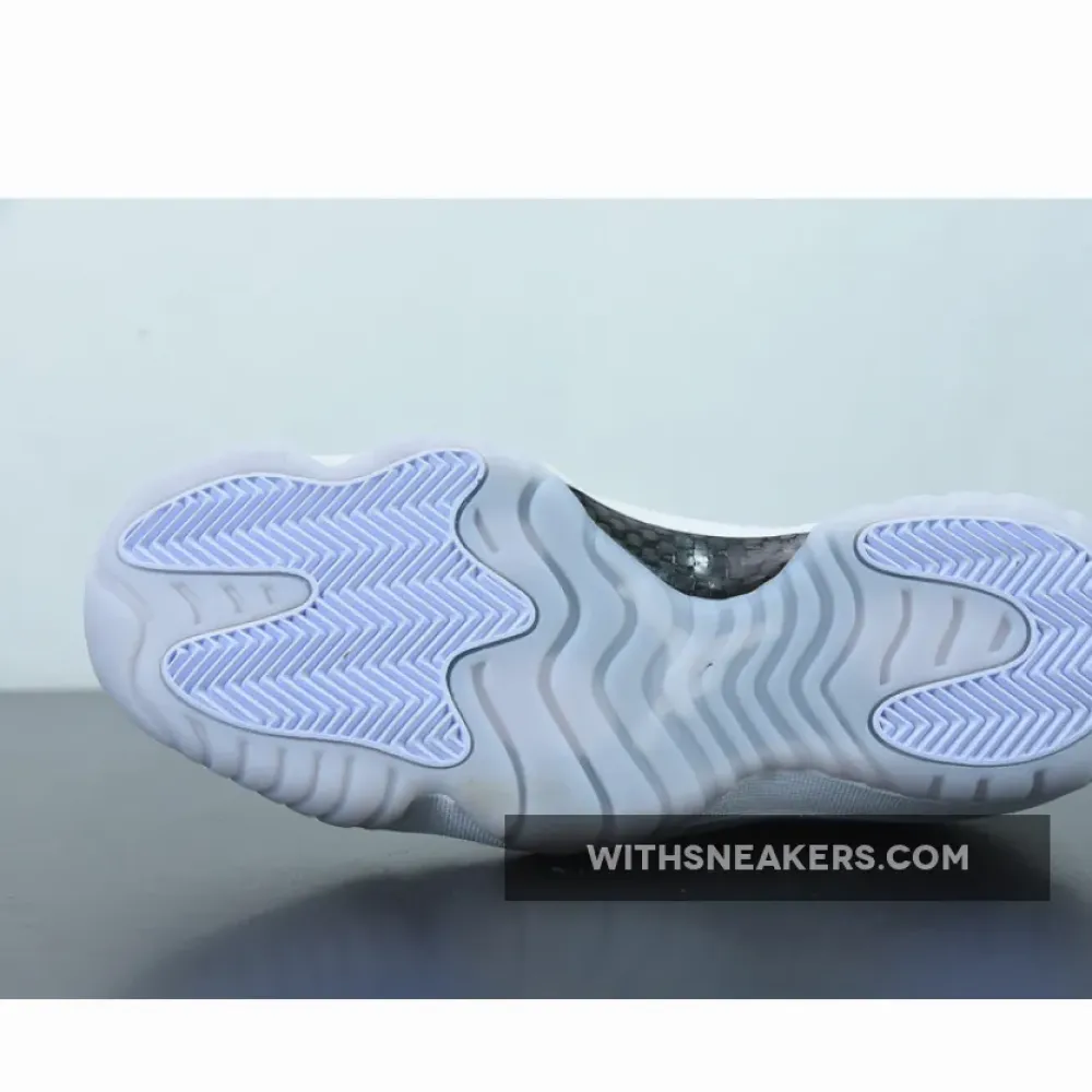 Air Jordan 11 Low White/Pure Violet AH7860-101