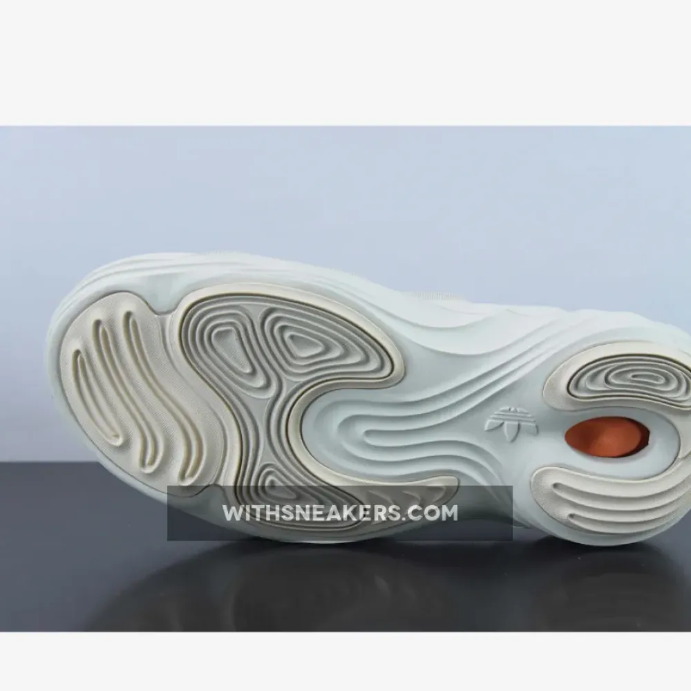 Adidas Yeezy Boost 700 Off-White Aluminium/Chalk White/Solar Red GY4455